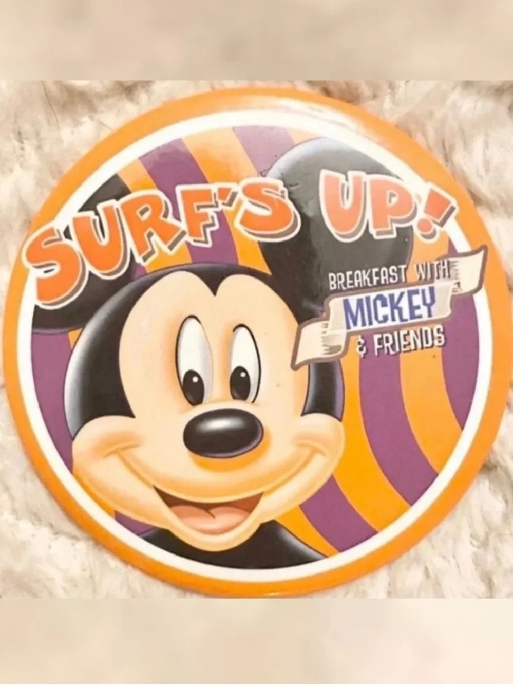 💞 Disneyland Mickey's Surfs Up Collectible Button Pin